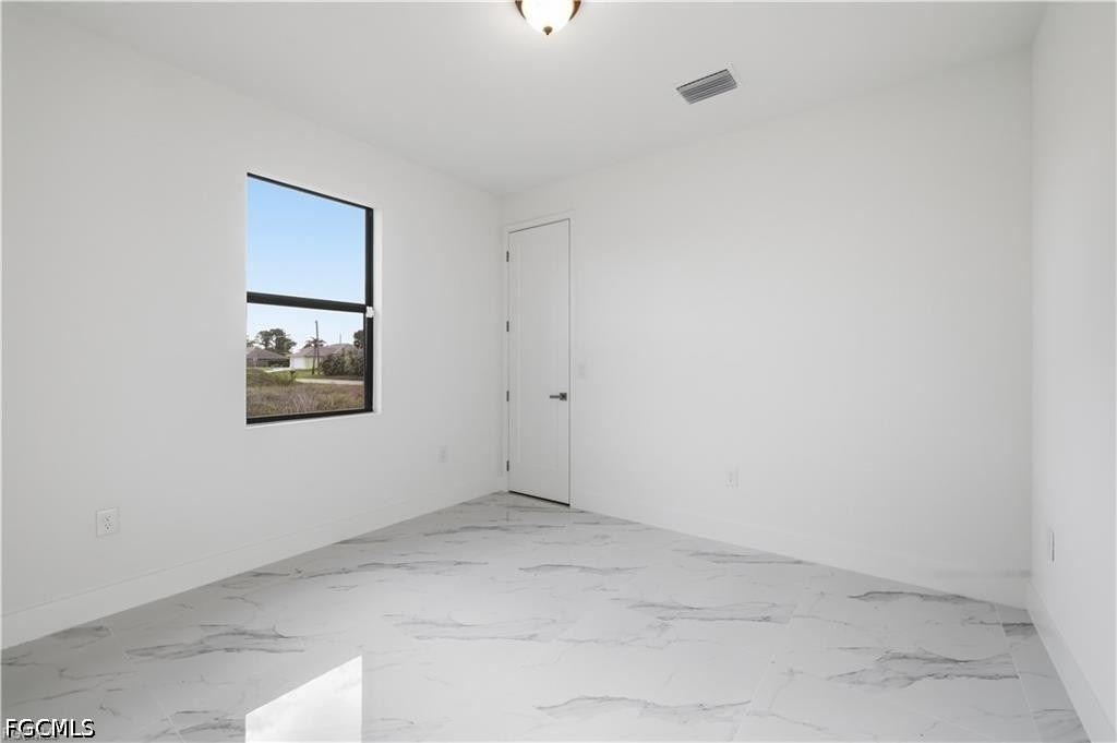 1436 Graham Circle - Photo 7