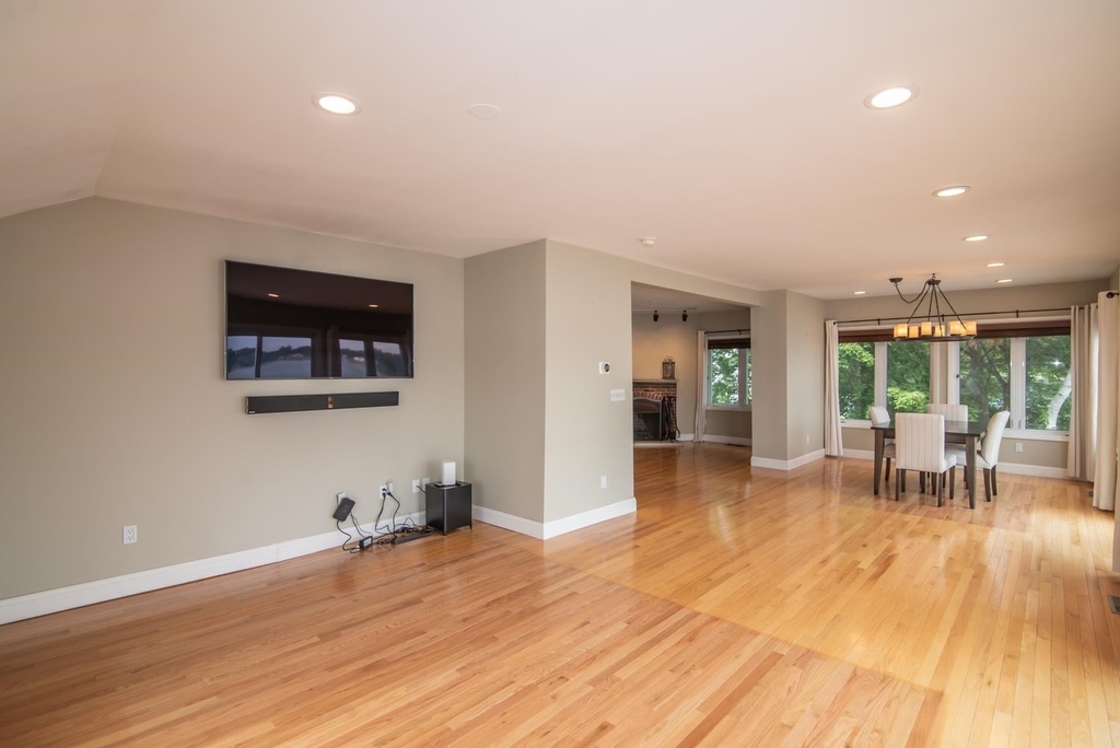 53 W Shore - Photo 8