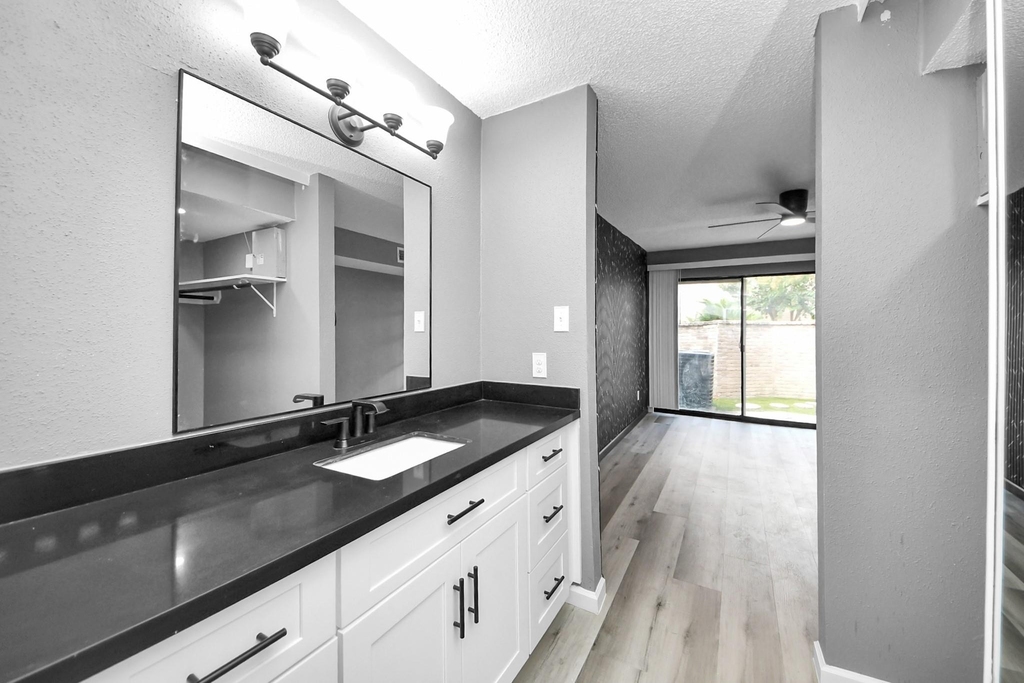 6281 Ludington Drive - Photo 31