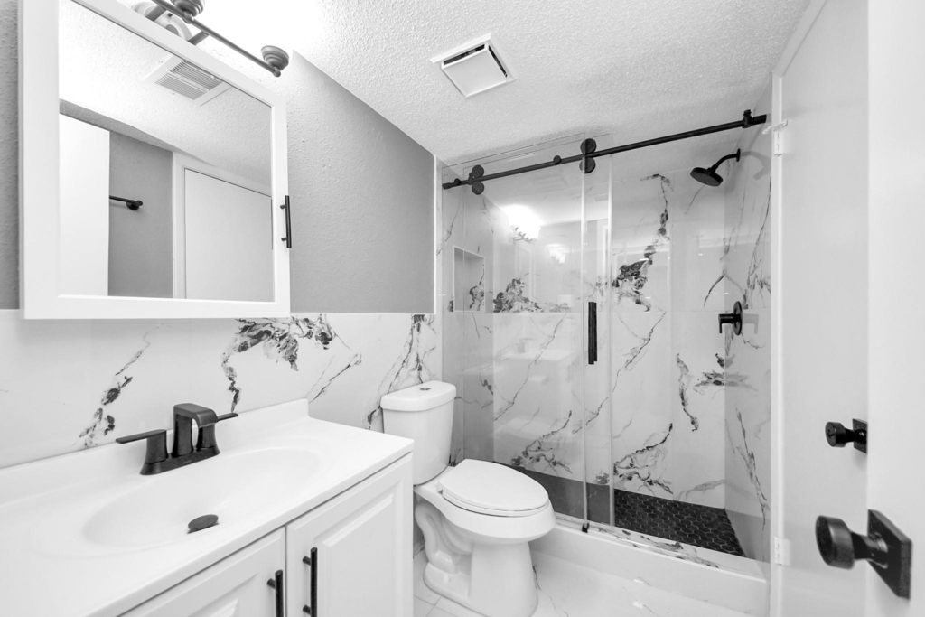 6281 Ludington Drive - Photo 4
