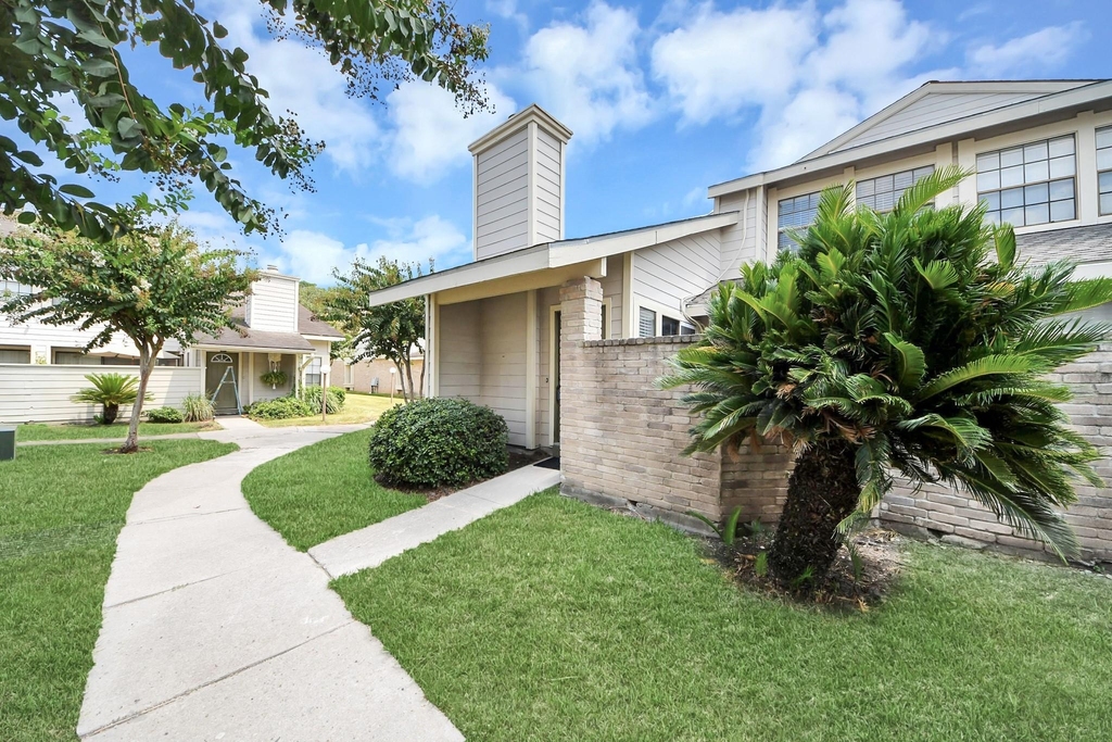 6281 Ludington Drive - Photo 41