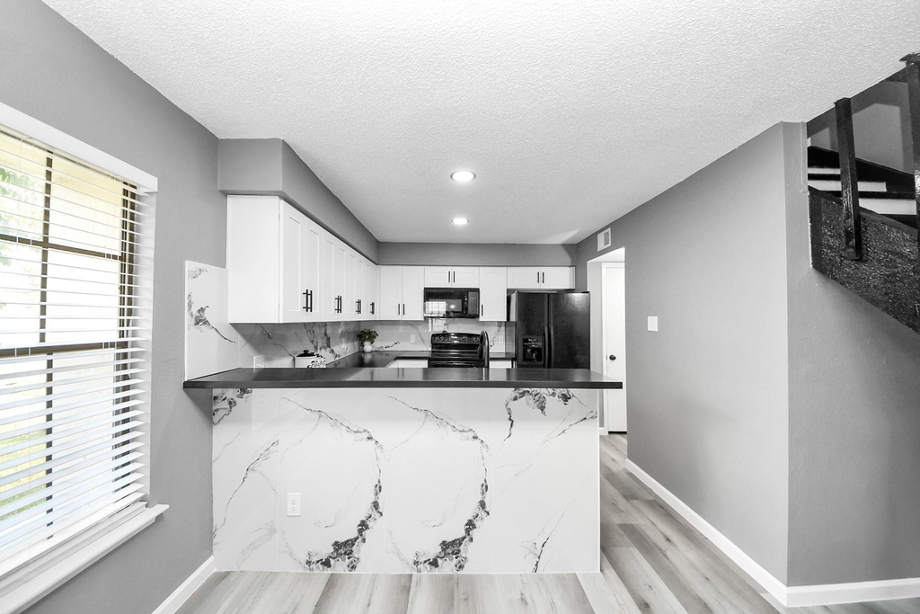 6281 Ludington Drive - Photo 1