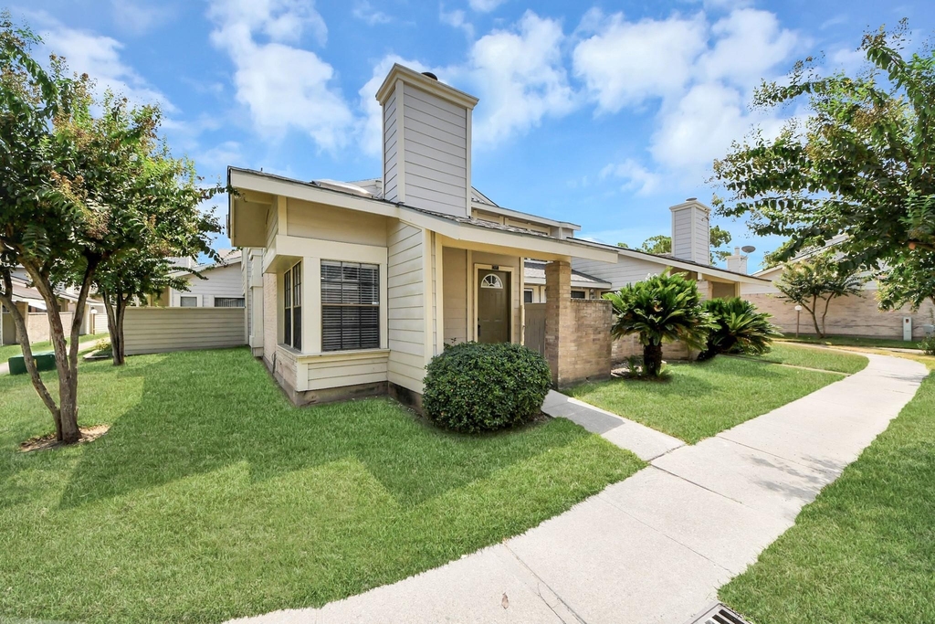 6281 Ludington Drive - Photo 17
