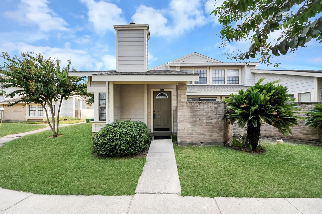 6281 Ludington Drive - Photo 18