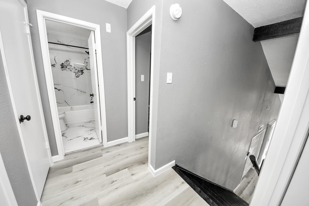 6281 Ludington Drive - Photo 24