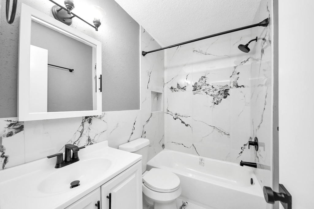 6281 Ludington Drive - Photo 36
