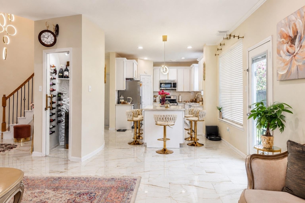 210 Windrift Court - Photo 15