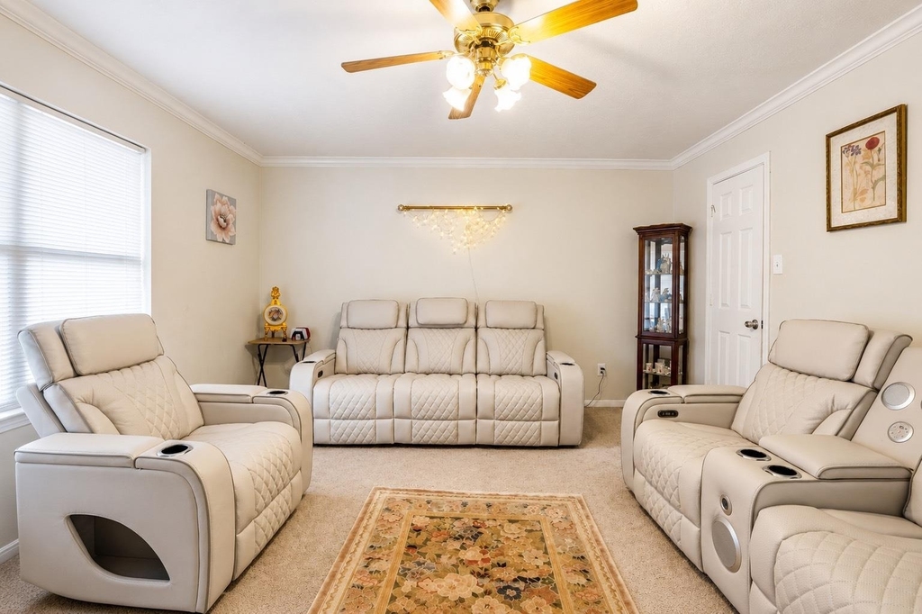 210 Windrift Court - Photo 23