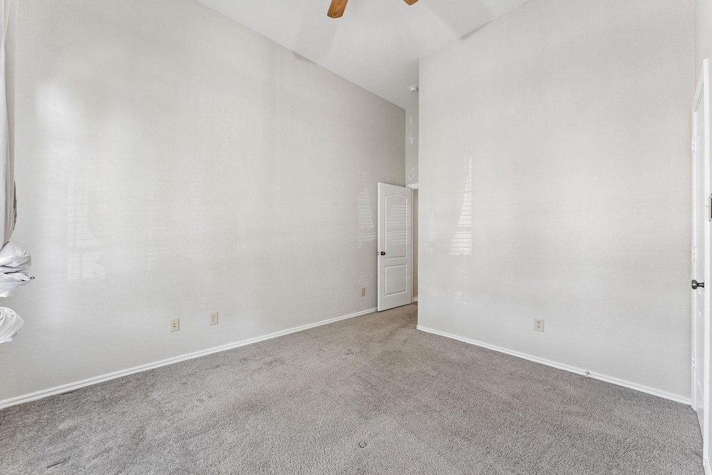 28510 Rustic Pines Court - Photo 19