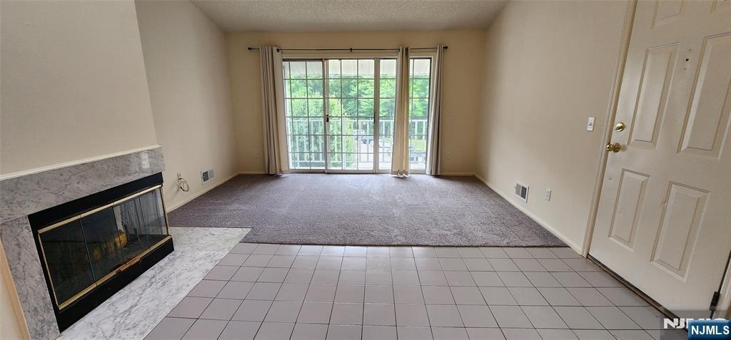 1265 Mulberry - Photo 2