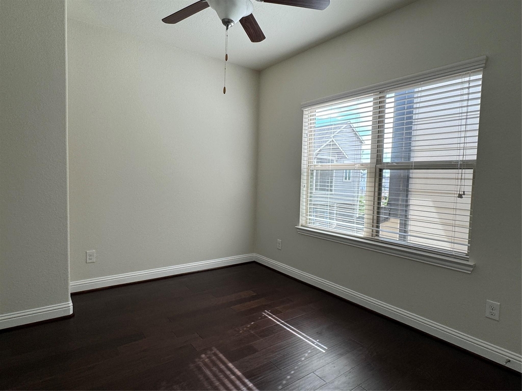 1403 Adell Rose Lane - Photo 17