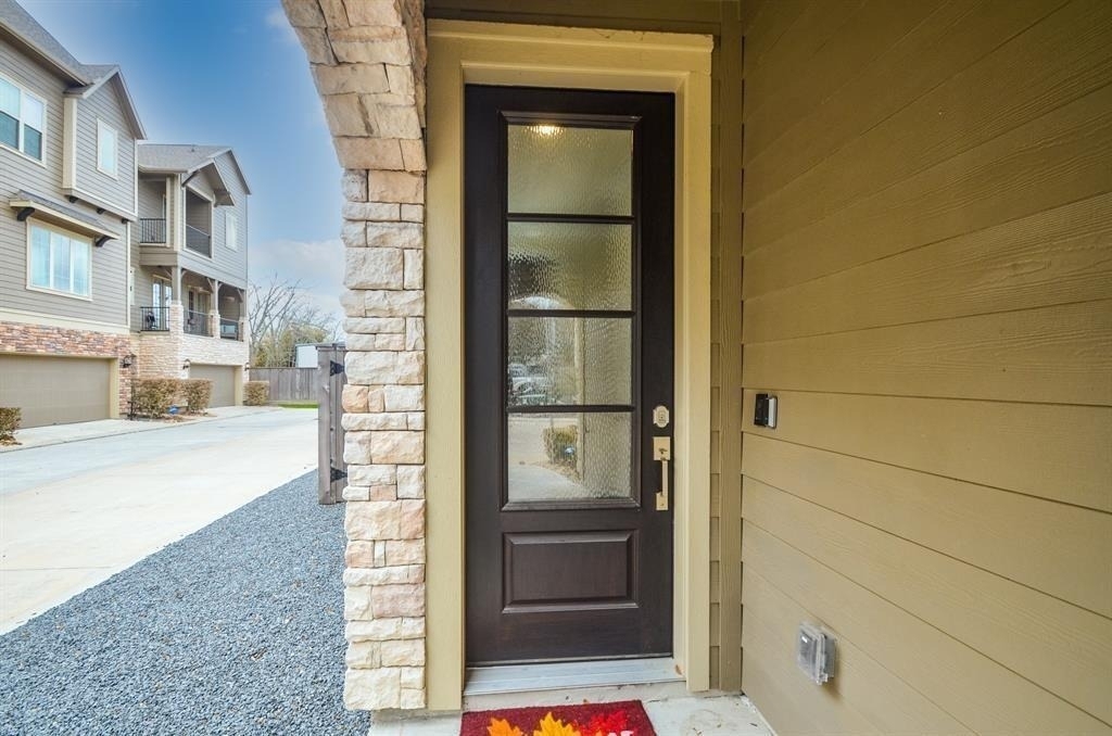 1403 Adell Rose Lane - Photo 2