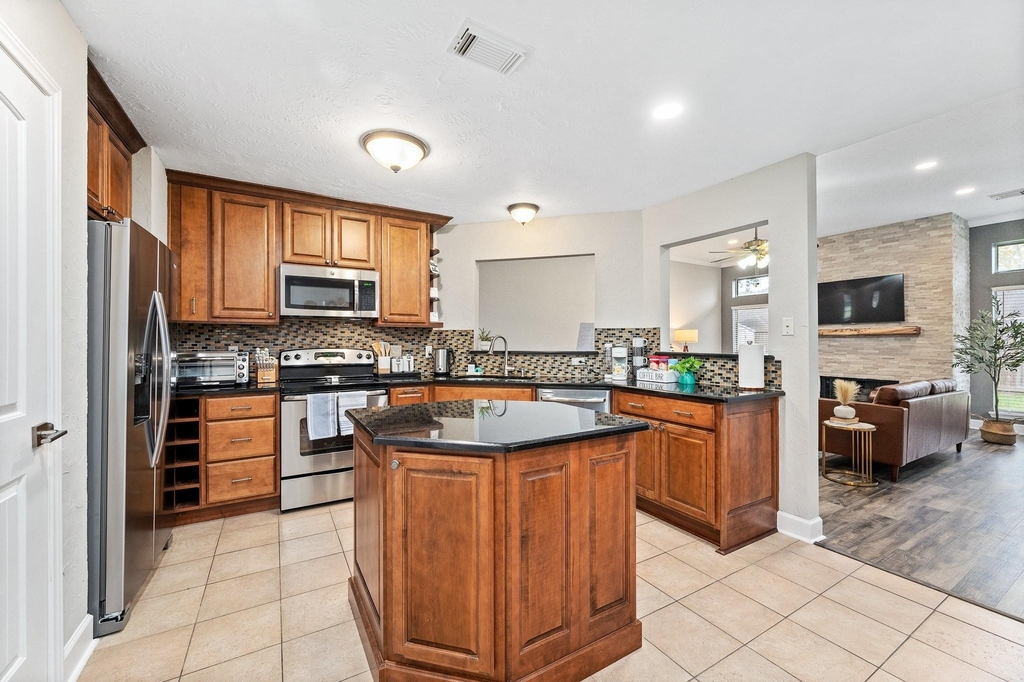 1937 Prairie Creek Drive - Photo 7