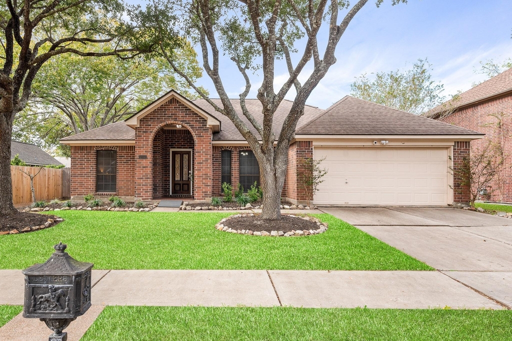 1937 Prairie Creek Drive - Photo 0