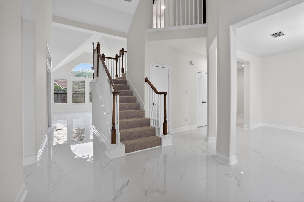 3314 Crimson Maple Court - Photo 3