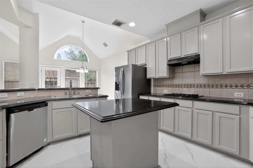 3314 Crimson Maple Court - Photo 25