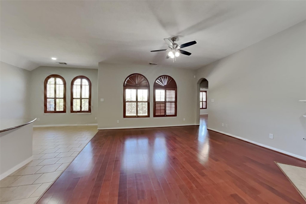 20743 Oakhurst Park Drive - Photo 2