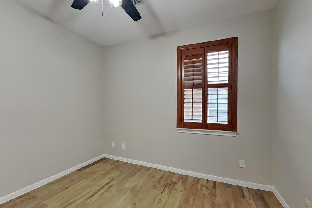 20743 Oakhurst Park Drive - Photo 11
