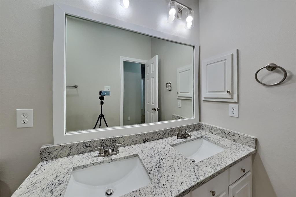 20743 Oakhurst Park Drive - Photo 17