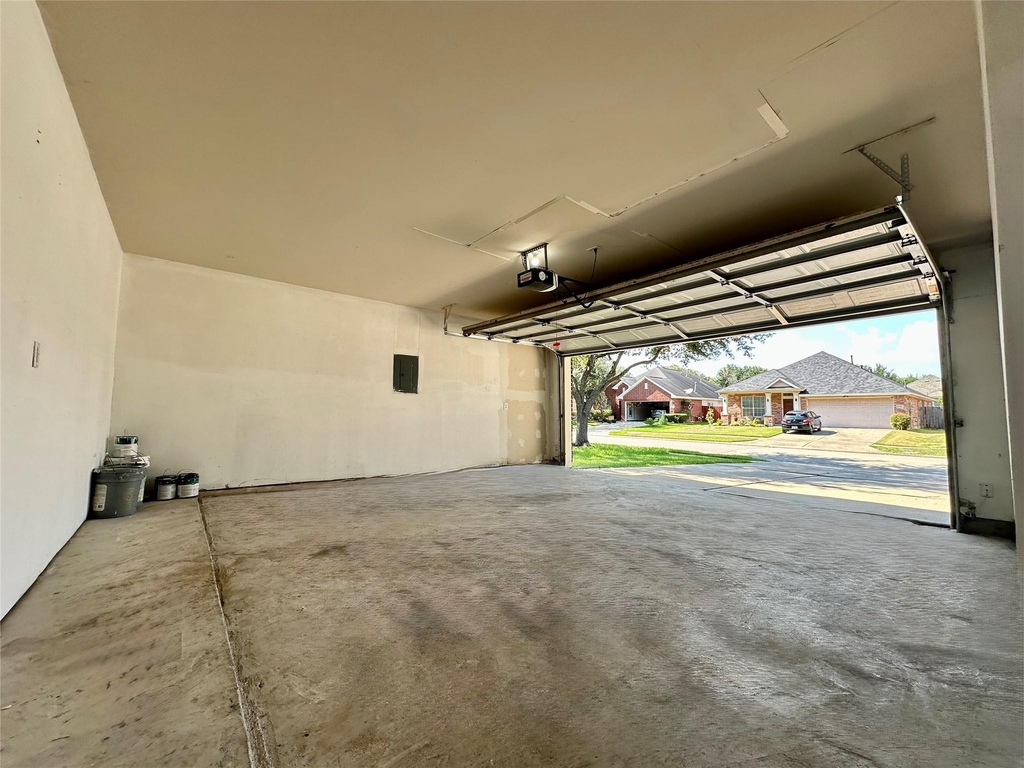 19011 Spring Meadows Lane - Photo 33
