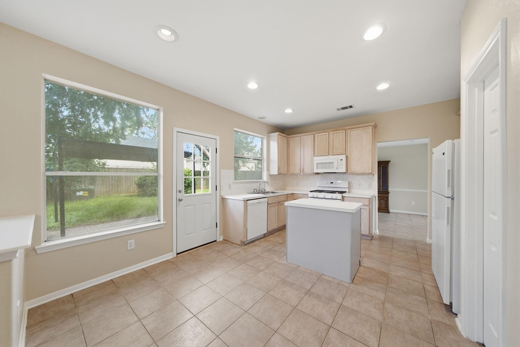 14715 Plains River Drive - Photo 4