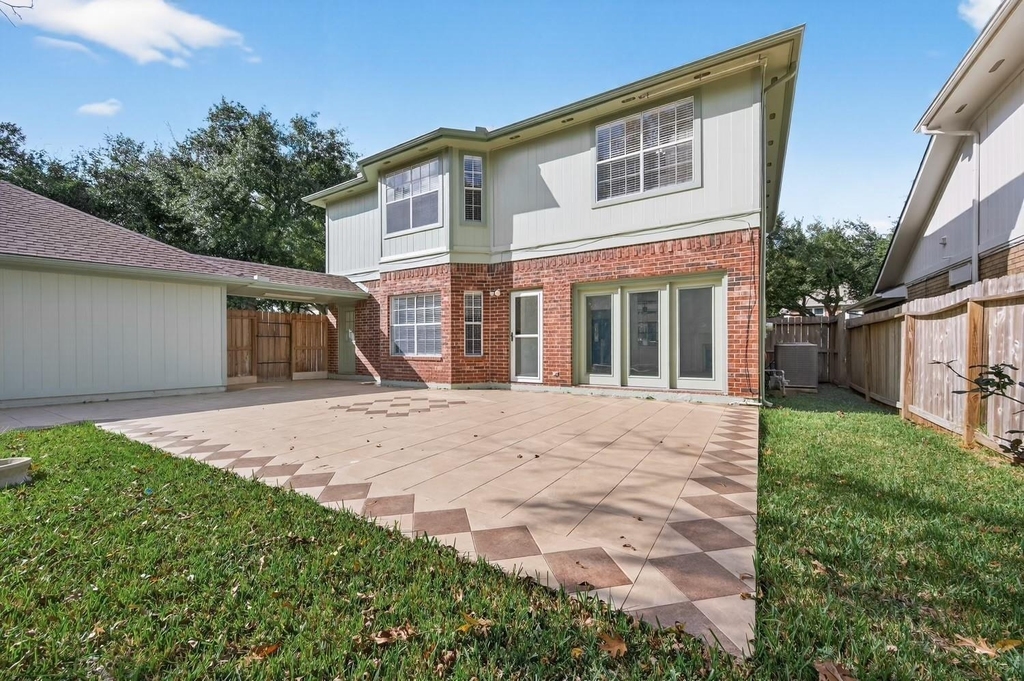 2431 Parkwood Lane - Photo 15