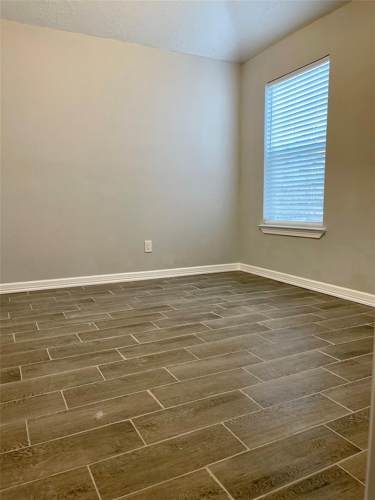 9415 Westacre Place - Photo 22