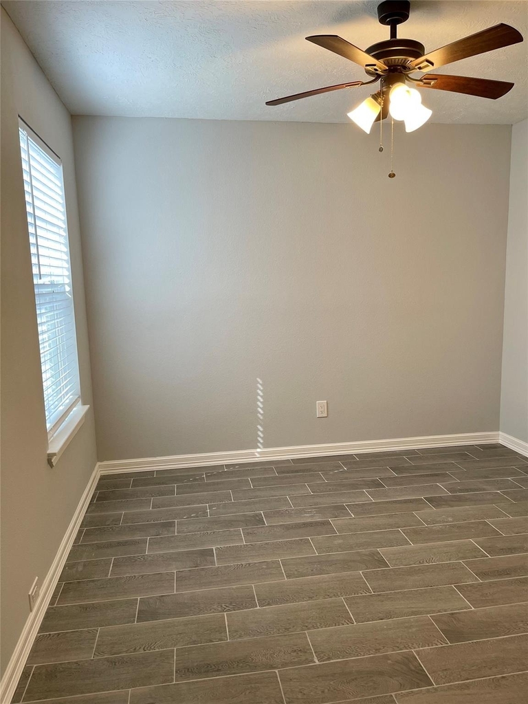 9415 Westacre Place - Photo 29