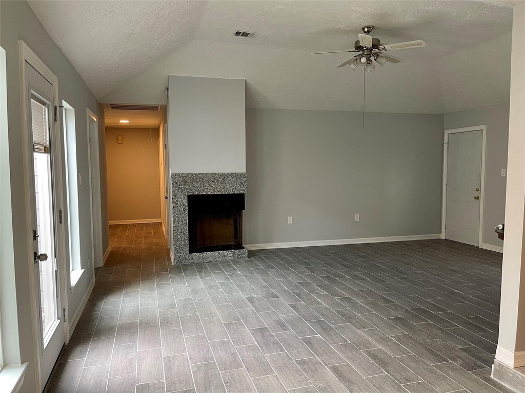 9415 Westacre Place - Photo 2