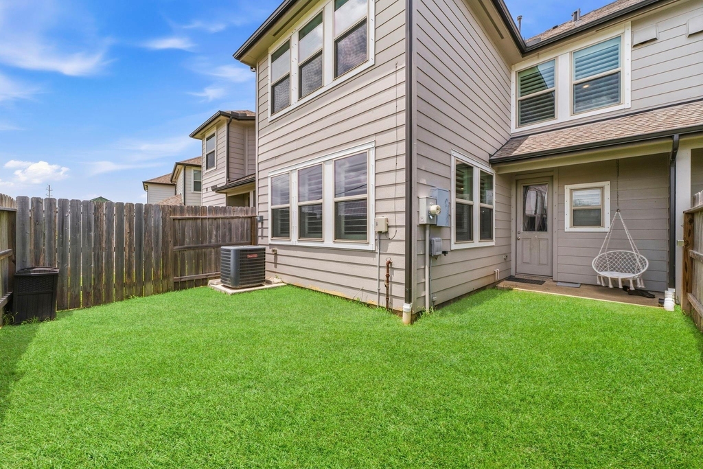 5532 Evanston Lane - Photo 15