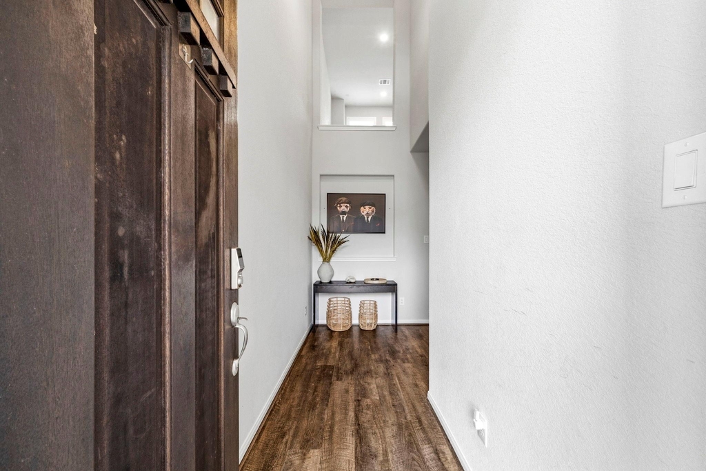 5532 Evanston Lane - Photo 2