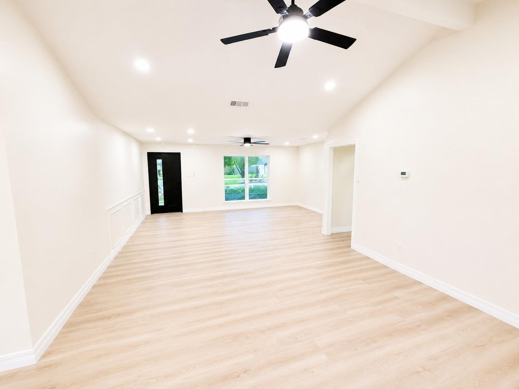 1815 Brumbelow Street - Photo 2