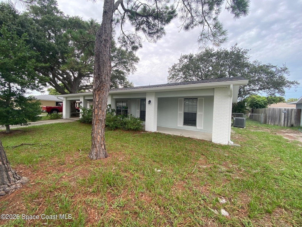 3247 Galleon Avenue Ne - Photo 2