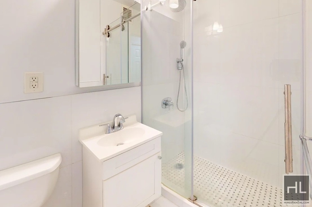 West 97th Street - Photo 5