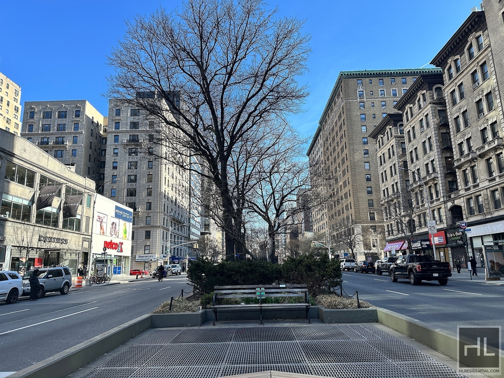 West End Avenue - Photo 4