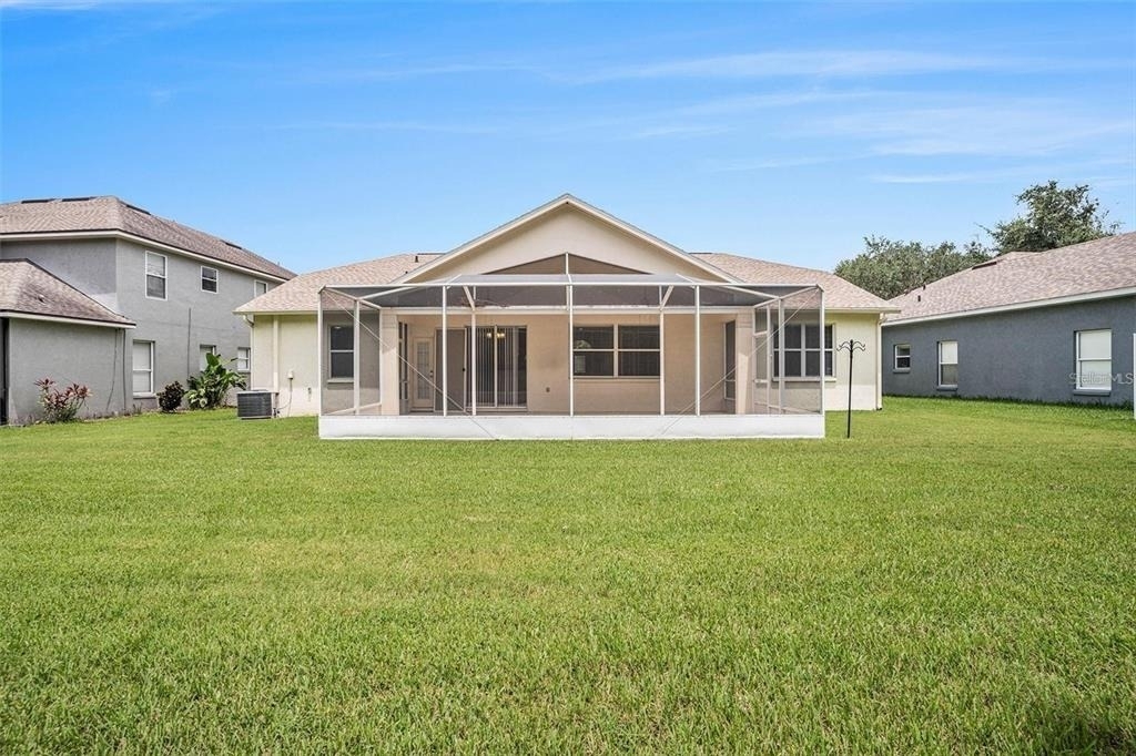 16909 Falconridge Road - Photo 13