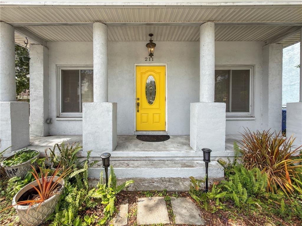 211 E 131st Avenue - Photo 2
