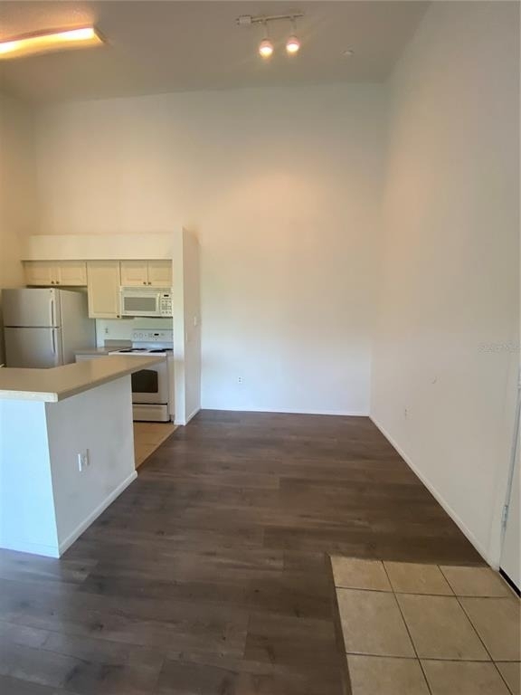 1229 Bermuda Lakes Lane - Photo 2