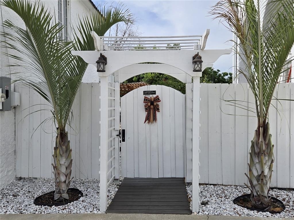 1690 S 10th Street - Photo 1