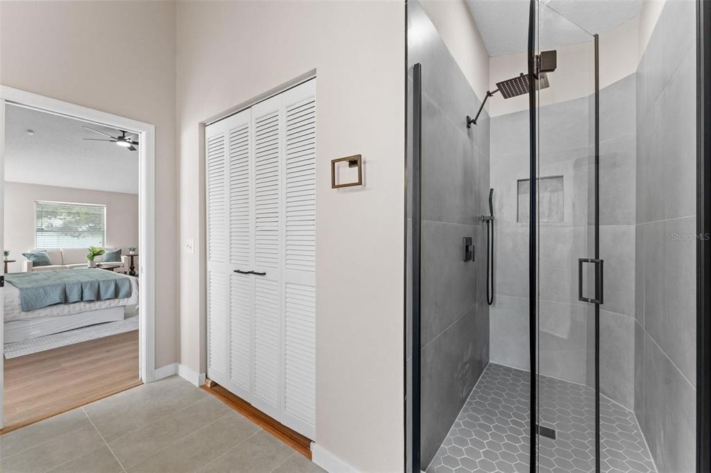 5521 Oak Street - Photo 6