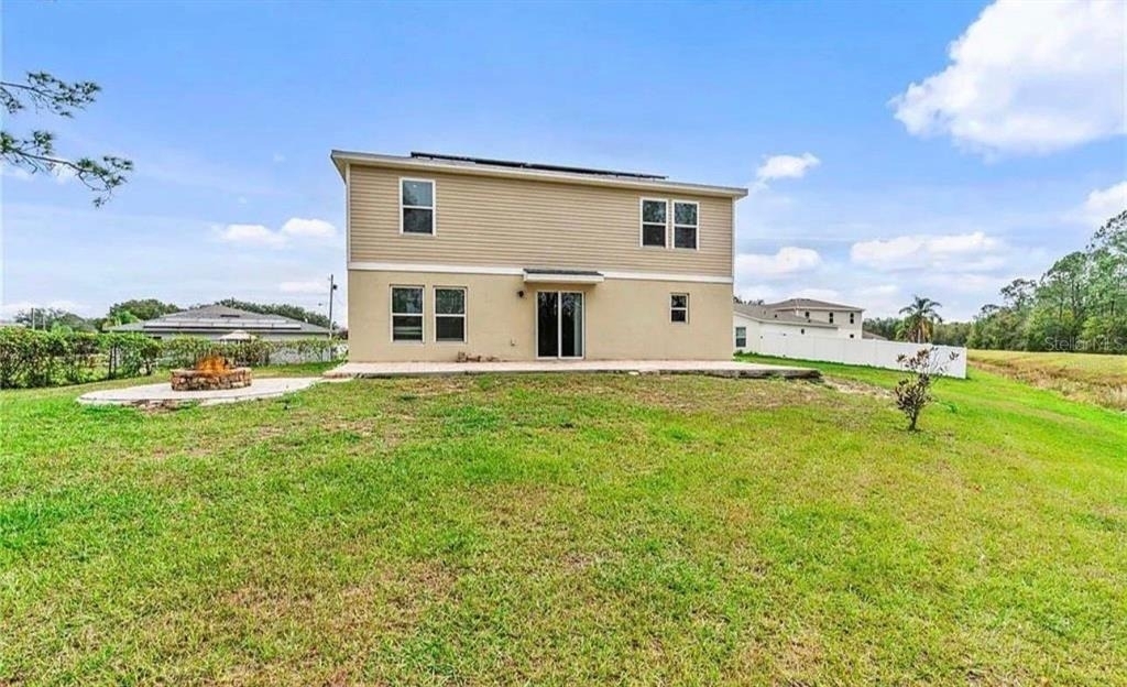 1463 Swan Court - Photo 2