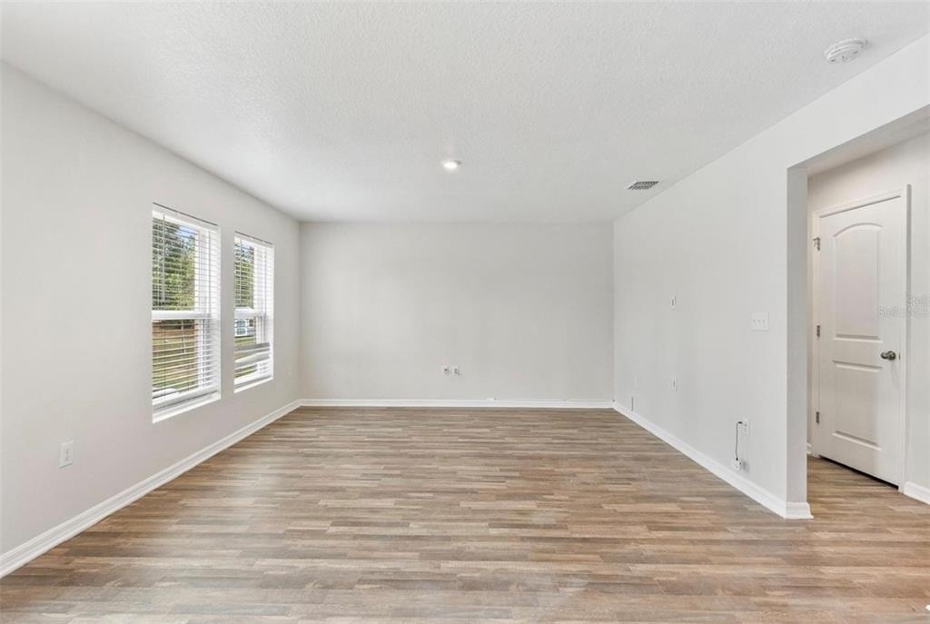 1463 Swan Court - Photo 7