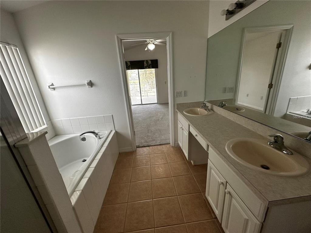 4795 Cumbrian Lakes Drive - Photo 9