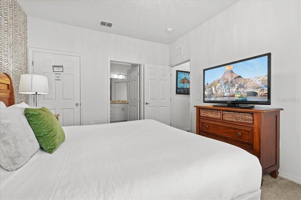 5366 Diplomat Court - Photo 11