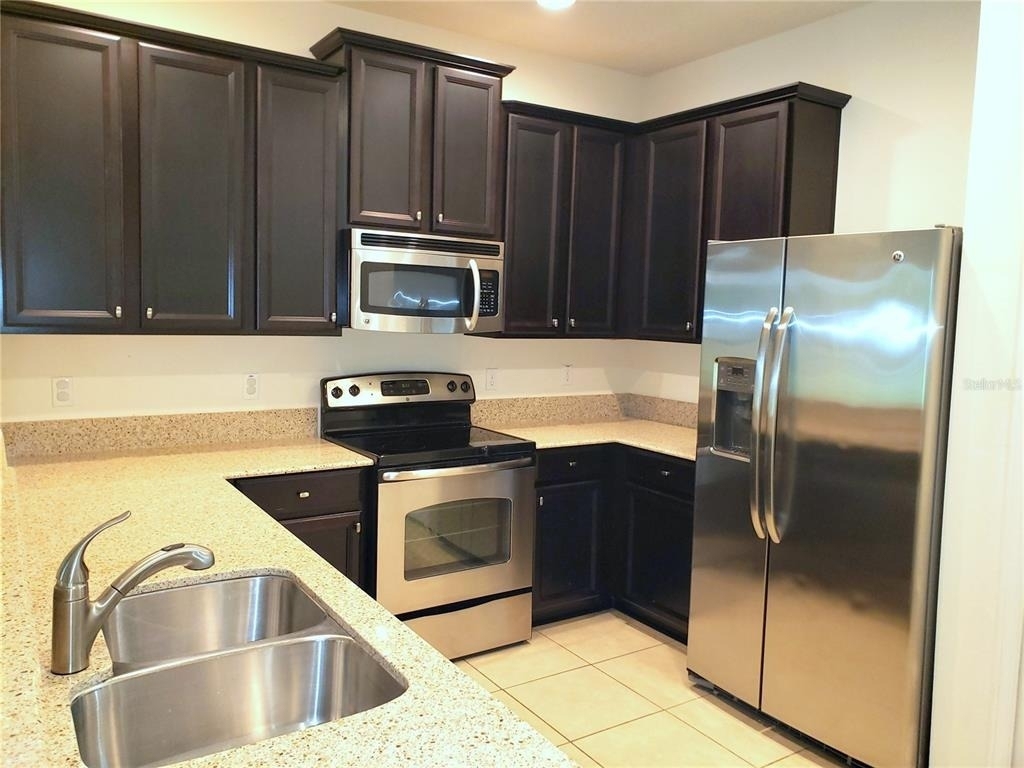 9092 Shepton Street - Photo 3