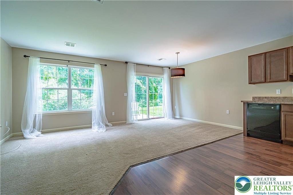 713 Blue Heron Drive - Photo 2