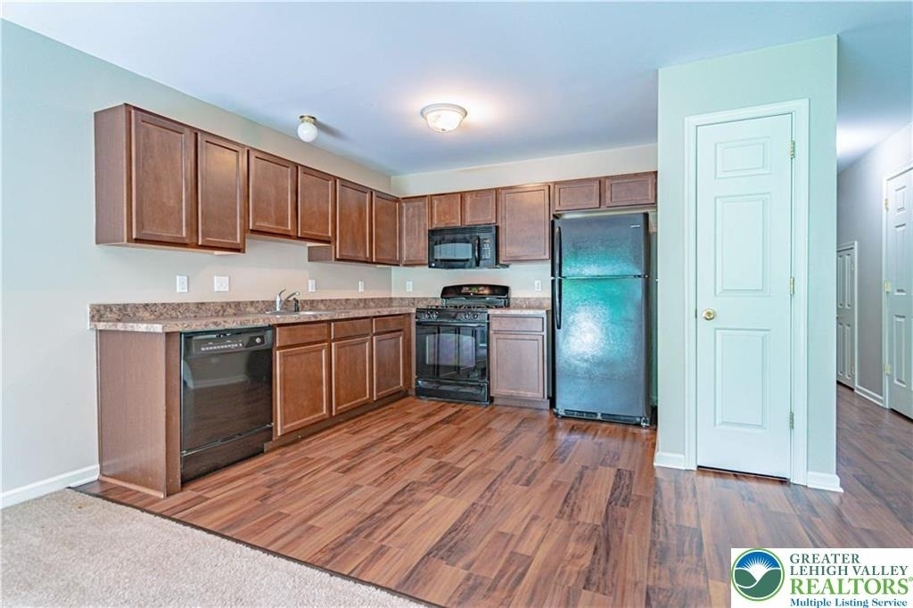 713 Blue Heron Drive - Photo 4