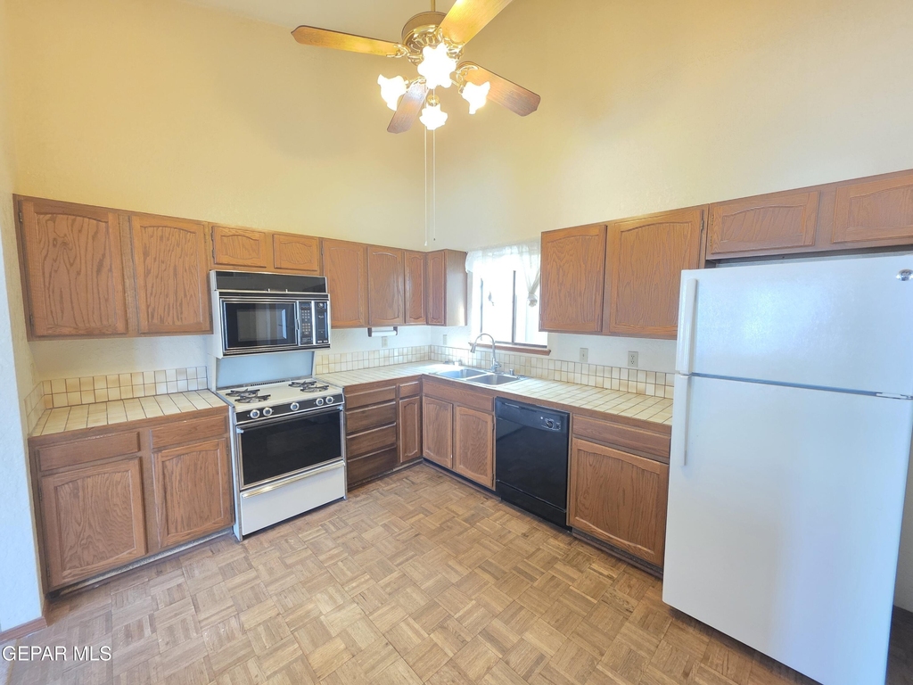 222 Canyon Terrace Drive - Photo 5