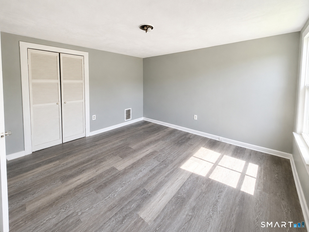 71 Freestone Avenue - Photo 6