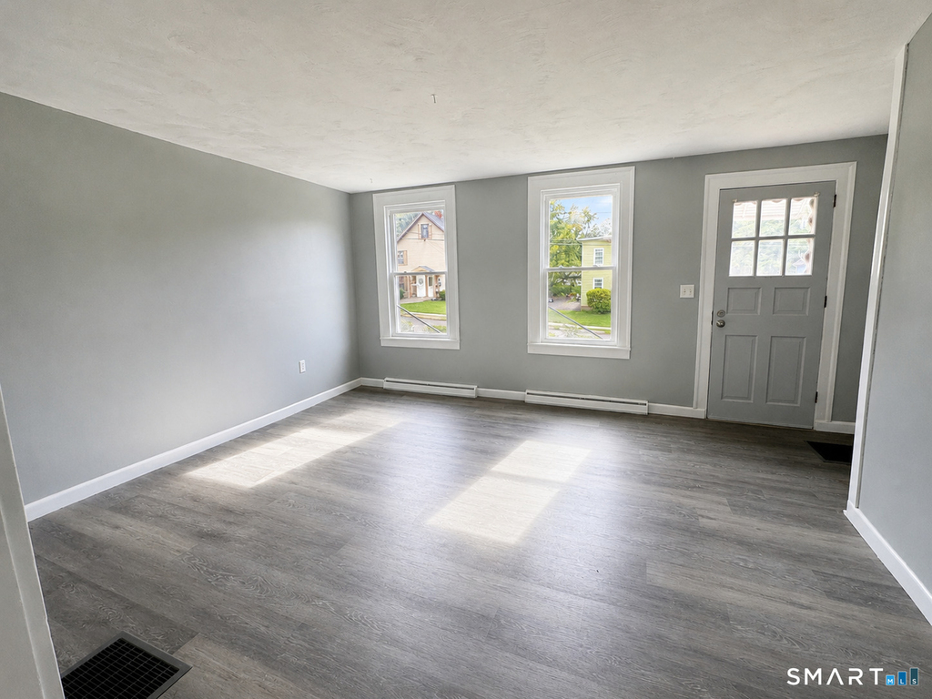 71 Freestone Avenue - Photo 2